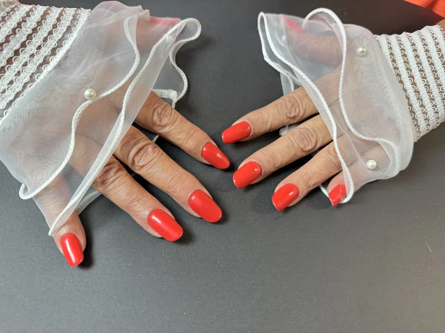 Adriana, nails e makeup a Bassano del Grappa