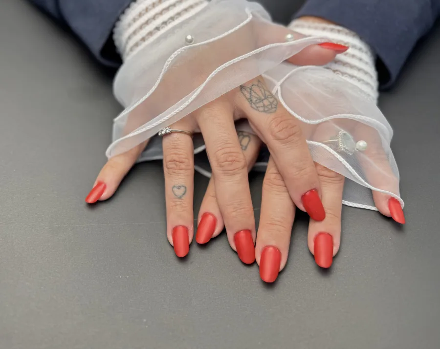 Adriana, nails e makeup a Bassano del Grappa